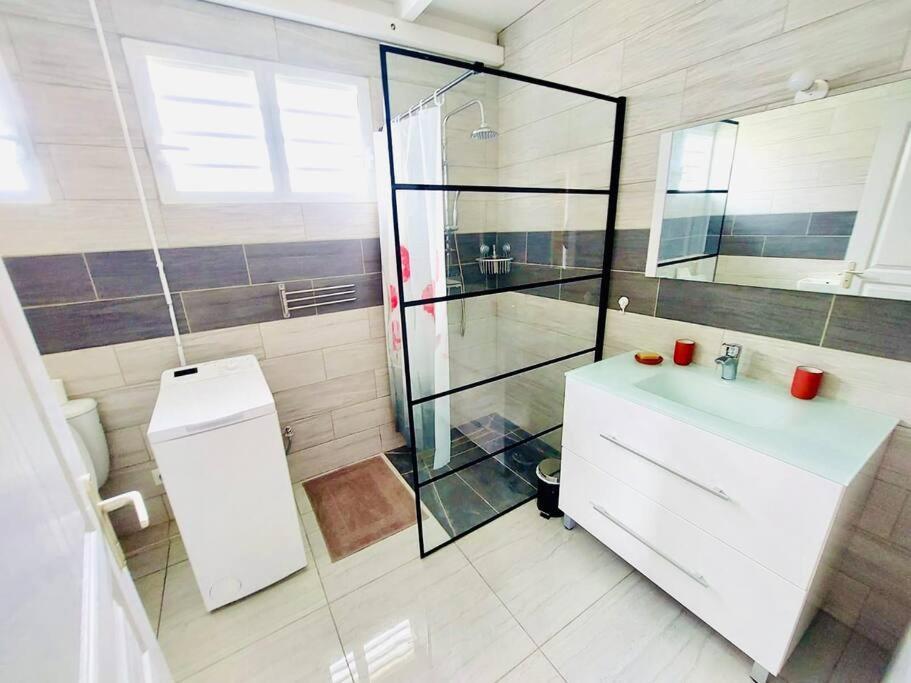Le Marjulem Apartment Terre-De-Haut ภายนอก รูปภาพ